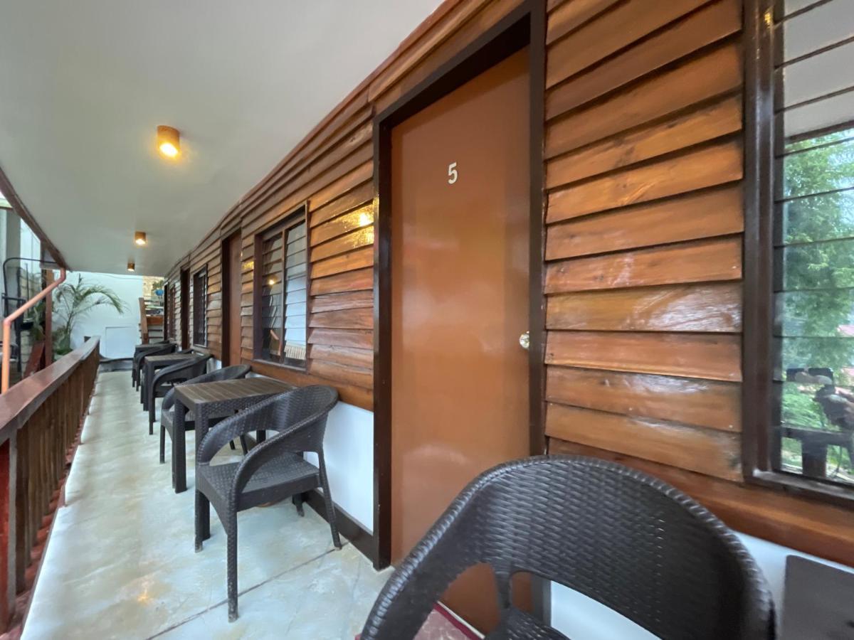 Julz El Nido Inn By Cocotel エクステリア 写真